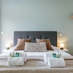 Huswell - Modern Apartment For Up To Five People