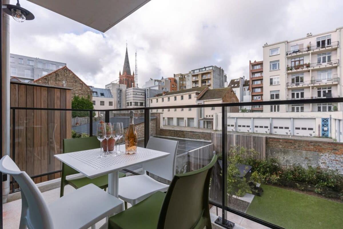 Huswell - Modern For Up To Five People